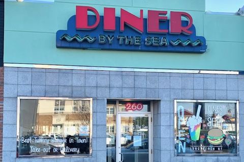 Diner By The Sea